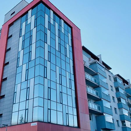 Cozy Apartment - Citycentre - Freeparking - Selfcheck-In Liptovský Mikuláš Buitenkant foto