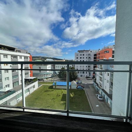 Cozy Apartment - Citycentre - Freeparking - Selfcheck-In Liptovský Mikuláš Buitenkant foto
