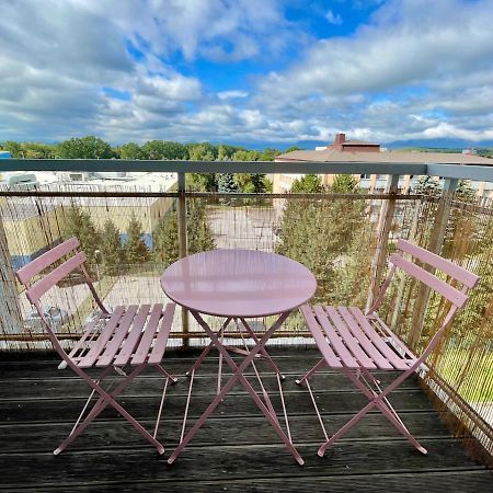 Cozy Apartment - Citycentre - Freeparking - Selfcheck-In Liptovský Mikuláš Buitenkant foto