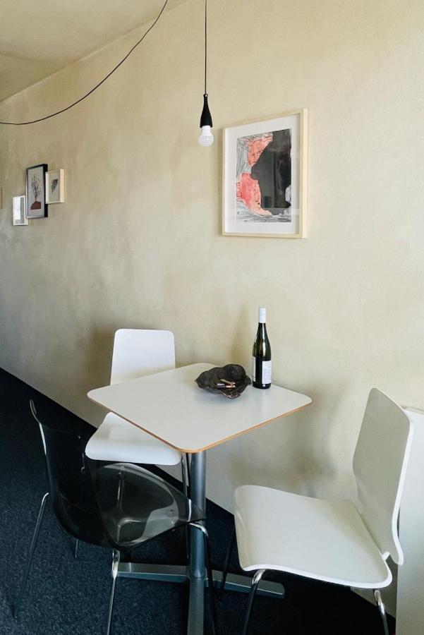Cozy Apartment - Citycentre - Freeparking - Selfcheck-In Liptovský Mikuláš Buitenkant foto