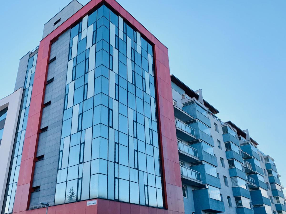 Cozy Apartment - Citycentre - Freeparking - Selfcheck-In Liptovský Mikuláš Buitenkant foto